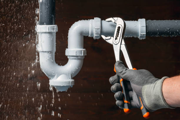 Professional Leak Detection technician working in Dowagiac, MI